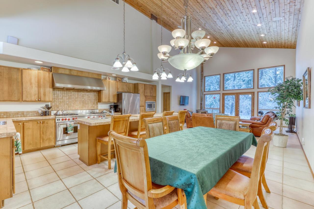 Elk Tracks Lodge Pine Glen Екстериор снимка